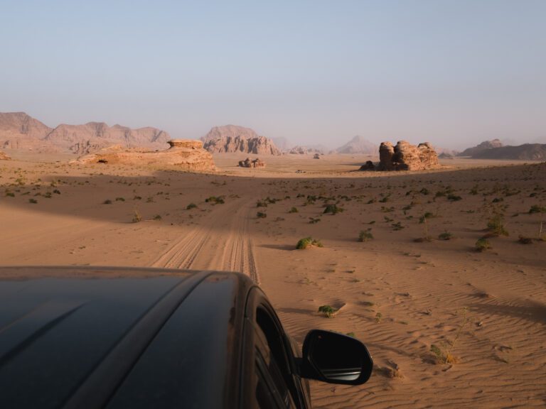 jordan nomads roadtrip door jordanie wadi rum